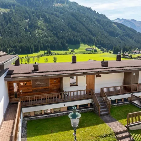 Dom wakacyjny Schoeneben Haus Elisabeth Wald im Pinzgau